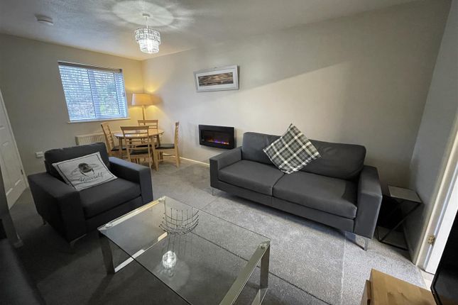20, Clos Y Dderwen, Burry Port photo 3