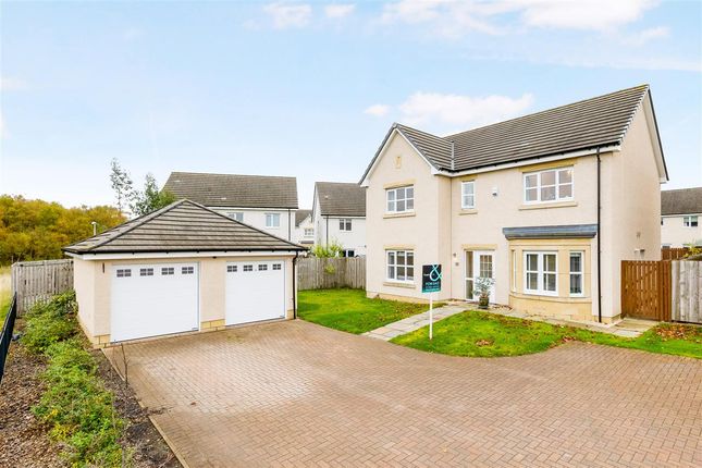 Thumbnail Property for sale in Bisset Place, Bathgate