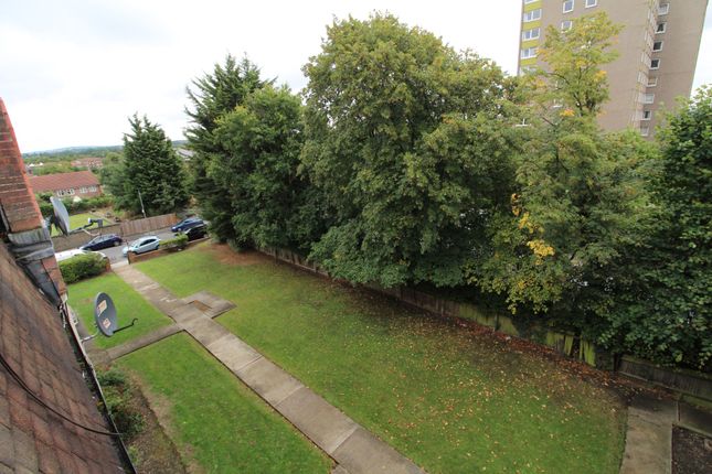 Flat for sale in Avenue Road, Penge