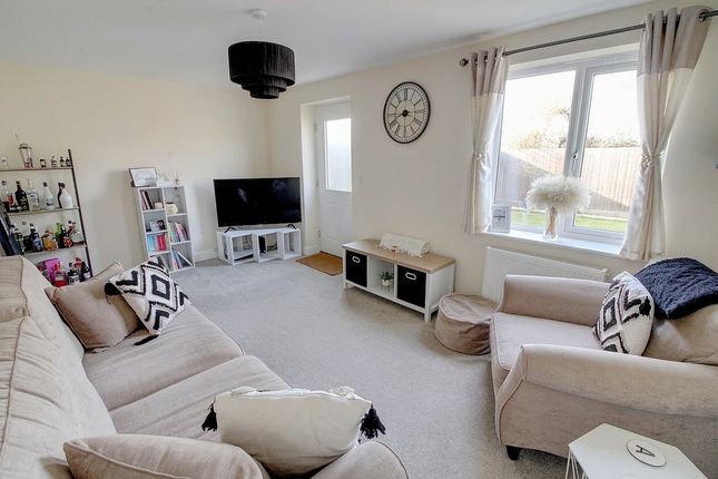 56, Russett Avenue, Nuneaton photo 2