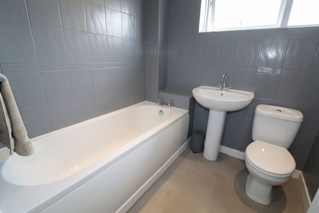 8 Addington Drive, Blyth photo 4