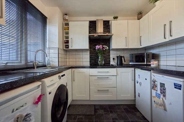 118, Arbourfield Drive, Stoke-on-Trent photo 4