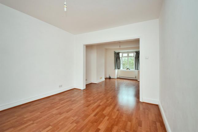 7, Tolworth Road, Surbiton photo 2