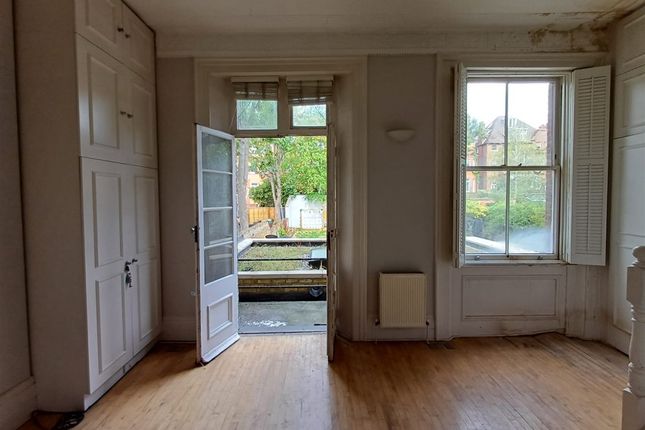 Flat 2, 134, Fellows Road, London photo 5