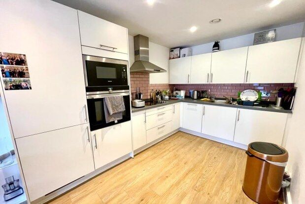 Flat to rent in 435 Barlow Moor Road, Manchester