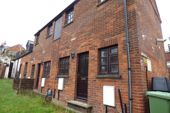 2-bed house on Union Road, Ryde PO33, £119,000