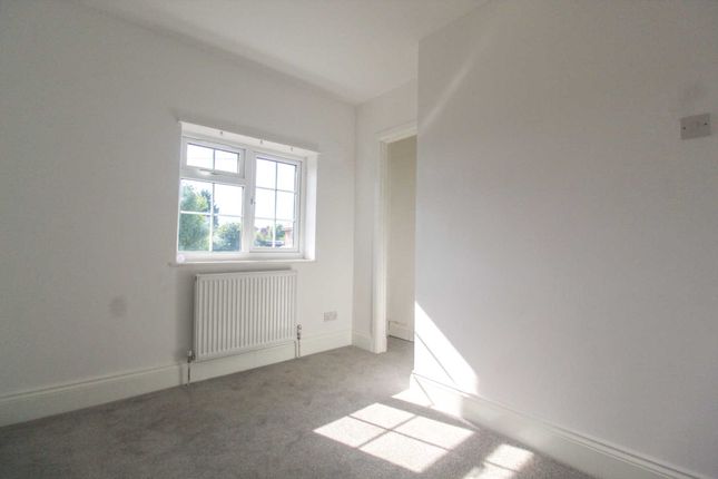 12, Ridgway Road, Bedford photo 5