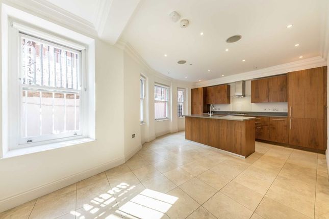 103A, Cadogan Gardens, London photo 4