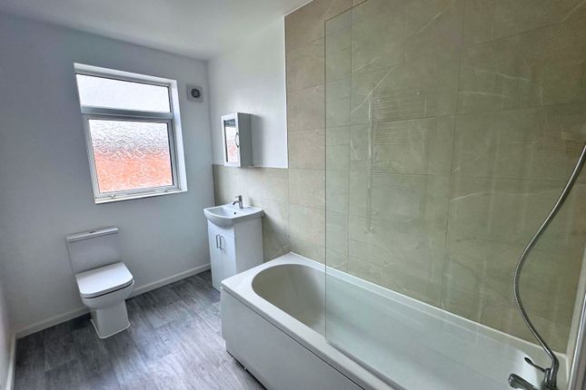 7 Chapel Street, Thurnscoe, Rotherham photo 3