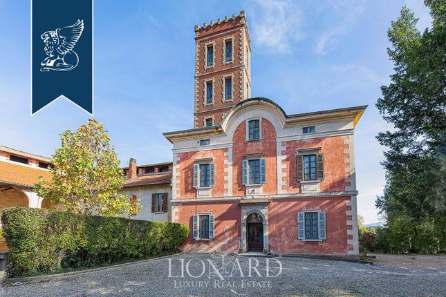Ch&acirc;teau for sale in Cantello, Varese, Lombardia