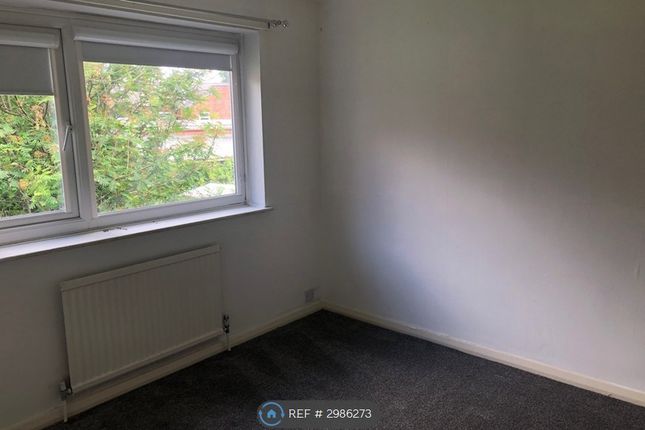 Railway Road, Urmston, Manchester photo 5