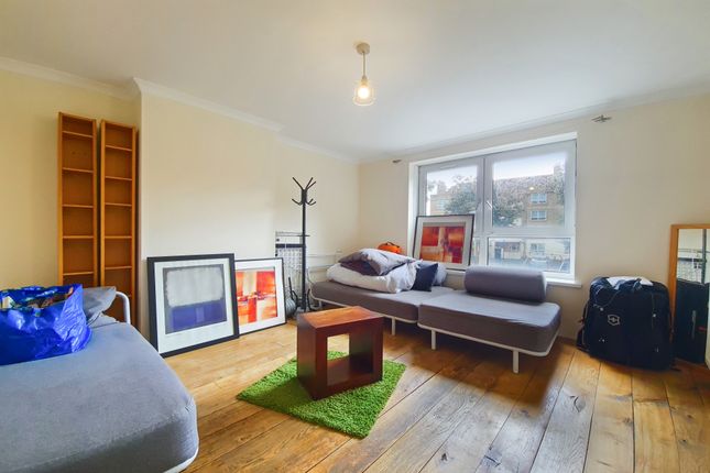Thumbnail Flat to rent in Bardsley House, Bardsley Lane, London