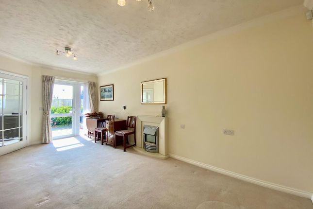 Flat for sale in Lonsdale Road, Formby, Liverpool