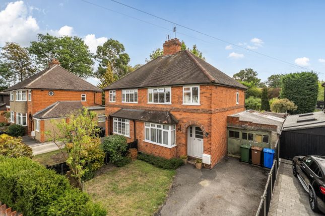 3-bed semi-detached on 7, Meadow Way, Berkshire, £365,000