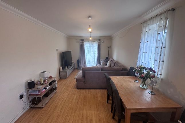Comet House Flat 13, New Road, Hayes photo 3