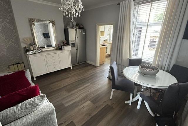 41, Elm Green Lane, Doncaster photo 3