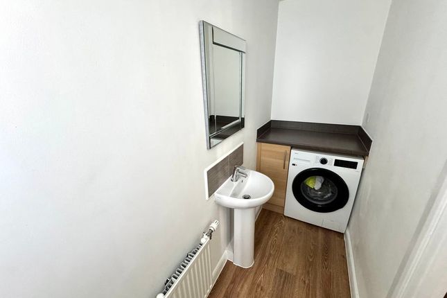 4, Drybread Lane, Nuneaton photo 4