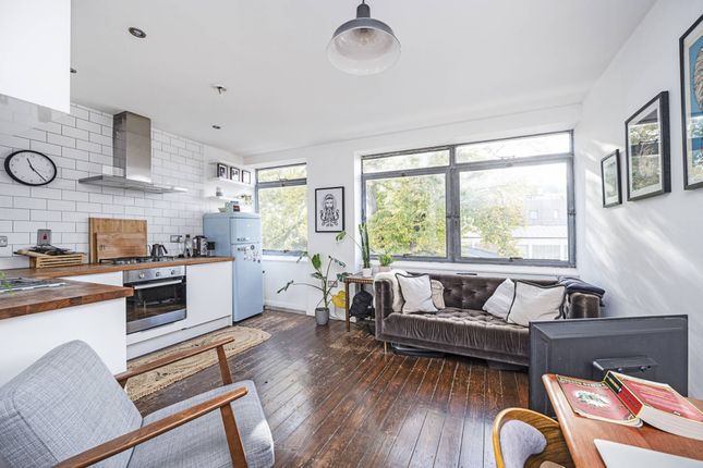 Thumbnail Flat to rent in Williams House, 2 King Edwards Road, London