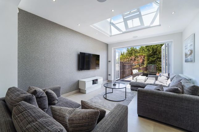 73, Winkworth Road, Banstead photo 4