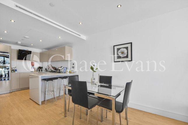 Flat 2401, (71), Altitude Point, Aldgate photo 4