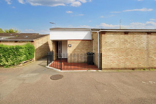 Bungalow for sale in Travers Way, Basildon