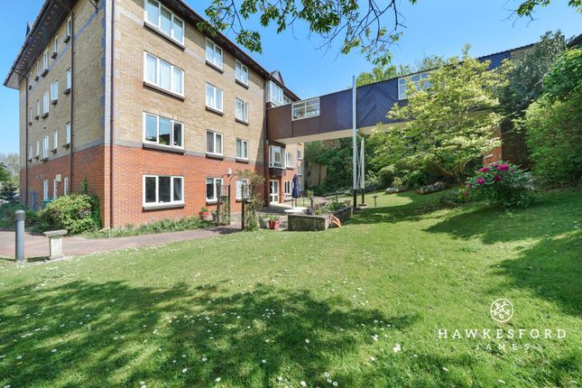 23 Barkers Court, Sittingbourne photo 4