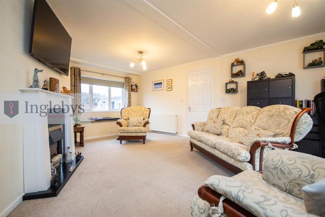 26 Hazelgrove Residential Park, Milton Street, Saltburn-By-The-Sea photo 3