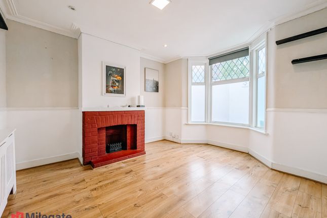 12, Woodside Avenue, Greater London photo 3