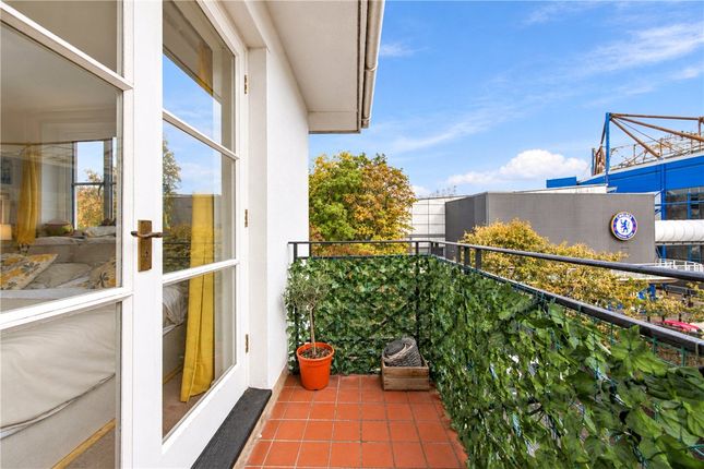 Brompton Park Crescent, London photo 4