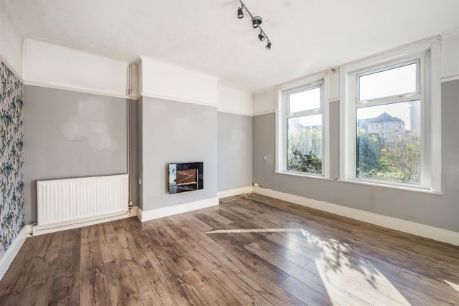 9, Coniston Avenue, Portsmouth photo 2