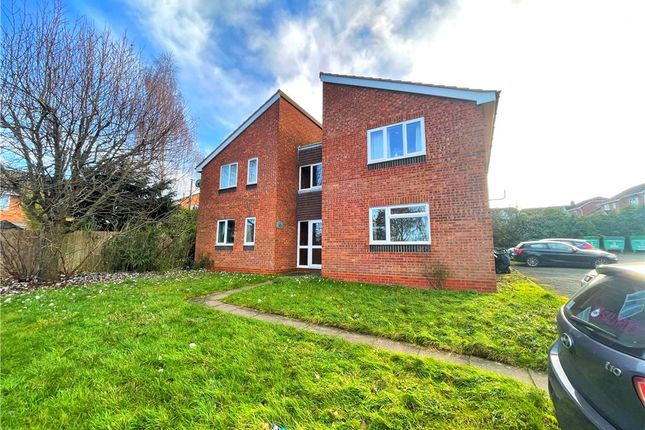 1-bed flat on 38, Henley Drive, Worcestershire, £80,000