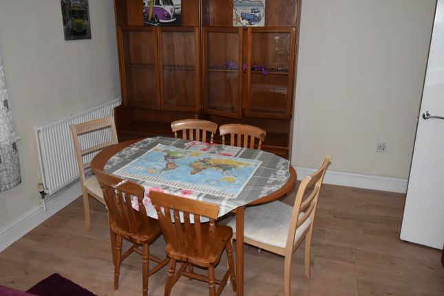 Eaton Crescent, Uplands Swansea photo 3