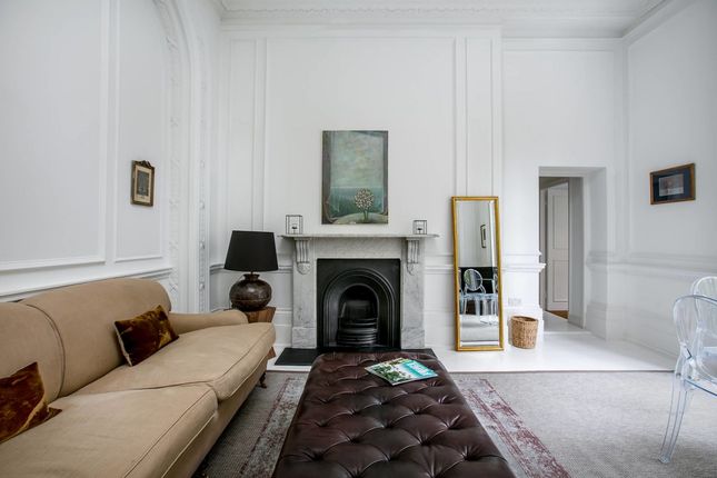 Flat to rent in Craven Hill, London
