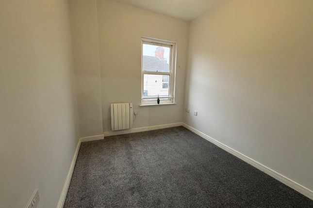 Flat 3,, 23 Prestongate, Hessle photo 4