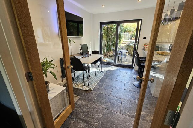 27, Mitre Close, Tavistock photo 4