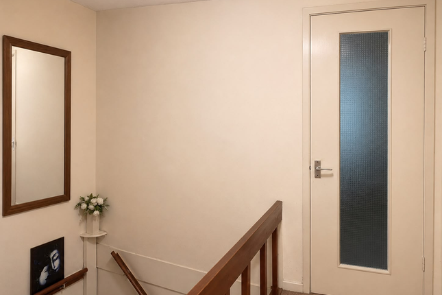 Mayfield Close, Uxbridge photo 2