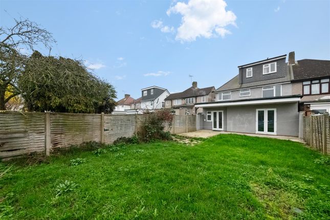 38, Shepiston Lane, Hayes photo 4