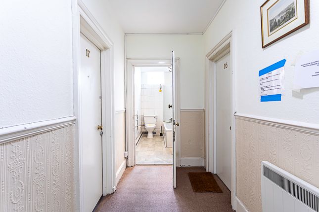 Studio to rent in Pembridge Villas, London