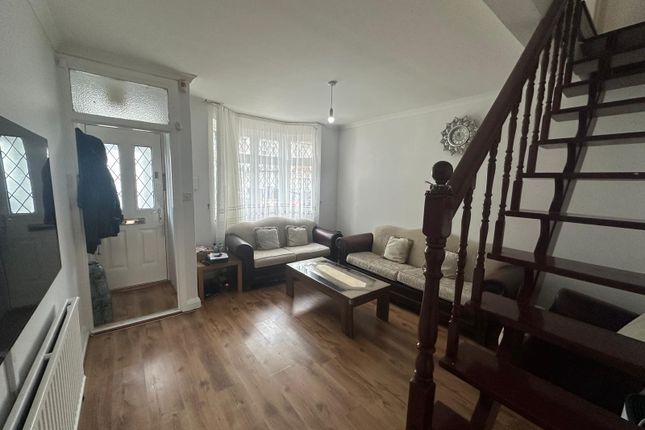 Malvern Road, Greater London photo 2