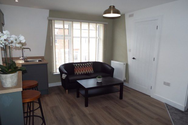 Room to rent in St. Catherine Street, Mansfield