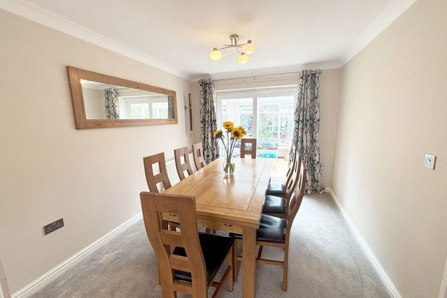 17, Hollywood Drive, Birmingham photo 4