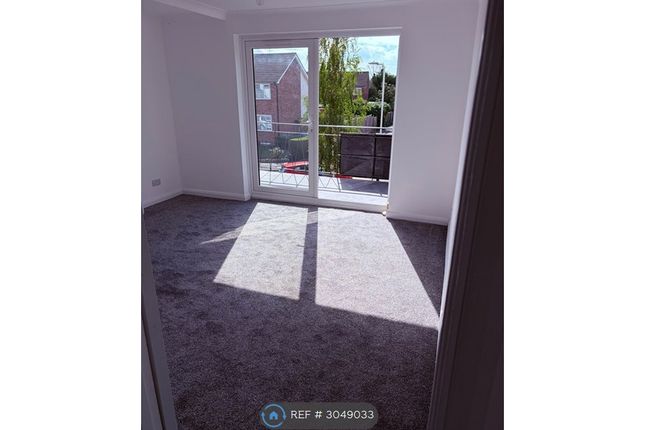 Ashdown Walk, Collier Row, Romford photo 4