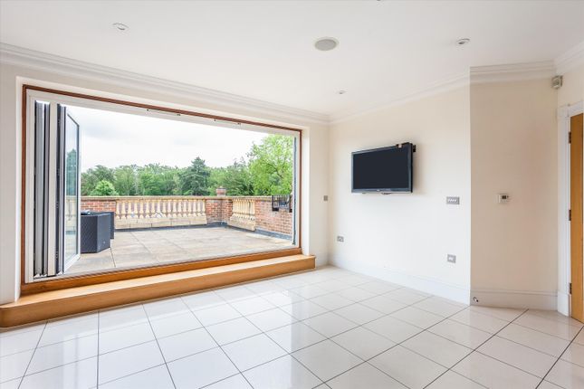 Flat for sale in Cranbourne Hall, Drift Road, Winkfield, Windsor