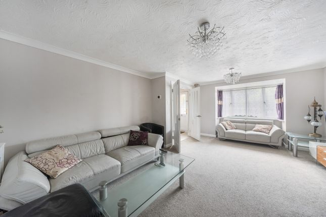 2, Arkwright Drive, Bracknell photo 4
