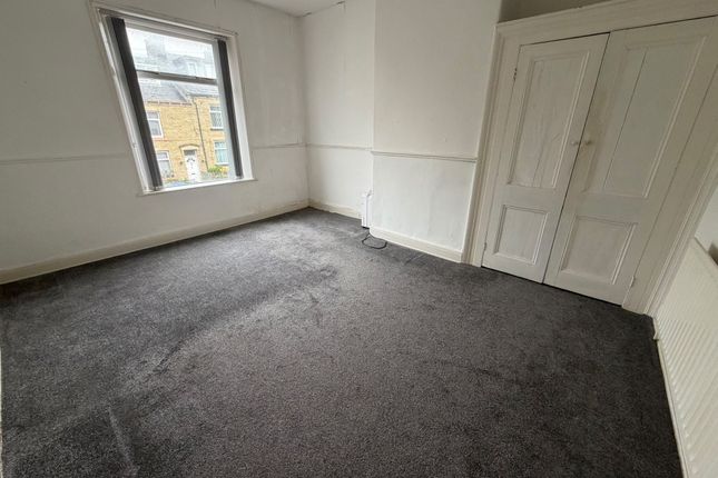 BRADFORD photo 5