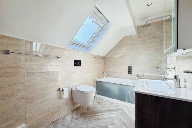 5 Kingston Place, Harrow photo 5