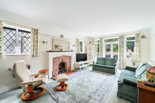13, West Way, Carshalton photo 2