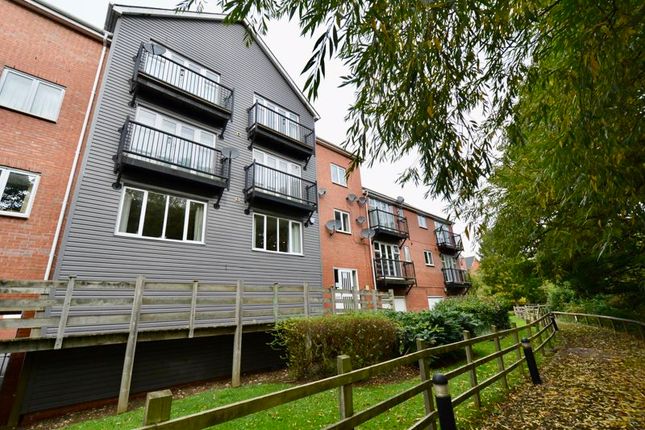 Thumbnail Flat for sale in Mill Street, Evesham