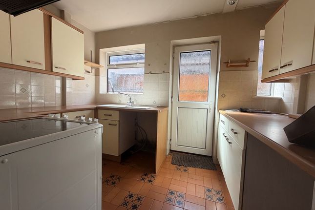 21, Harlands Close, Haywards Heath photo 4