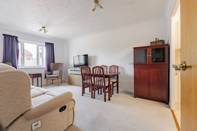 19, St Georges Court, Great Yarmouth photo 3